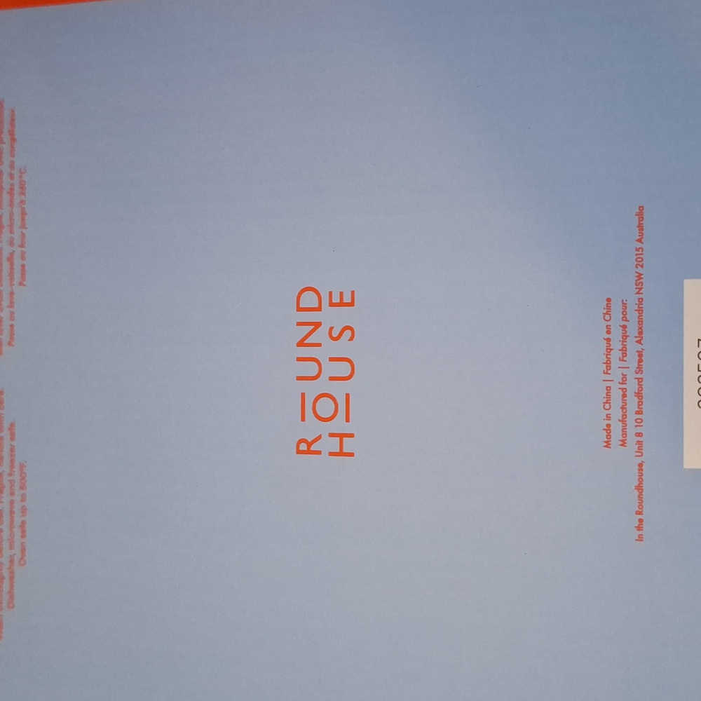 New in Box Round House Red Bow Baking Dish